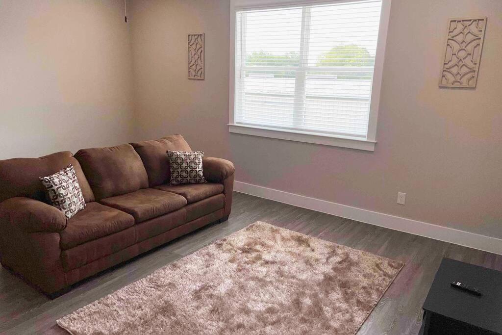 Welcome To Our Spacious 2-Bedroom 2-Bathroom Located In The City Of Houston, Texas! Экстерьер фото